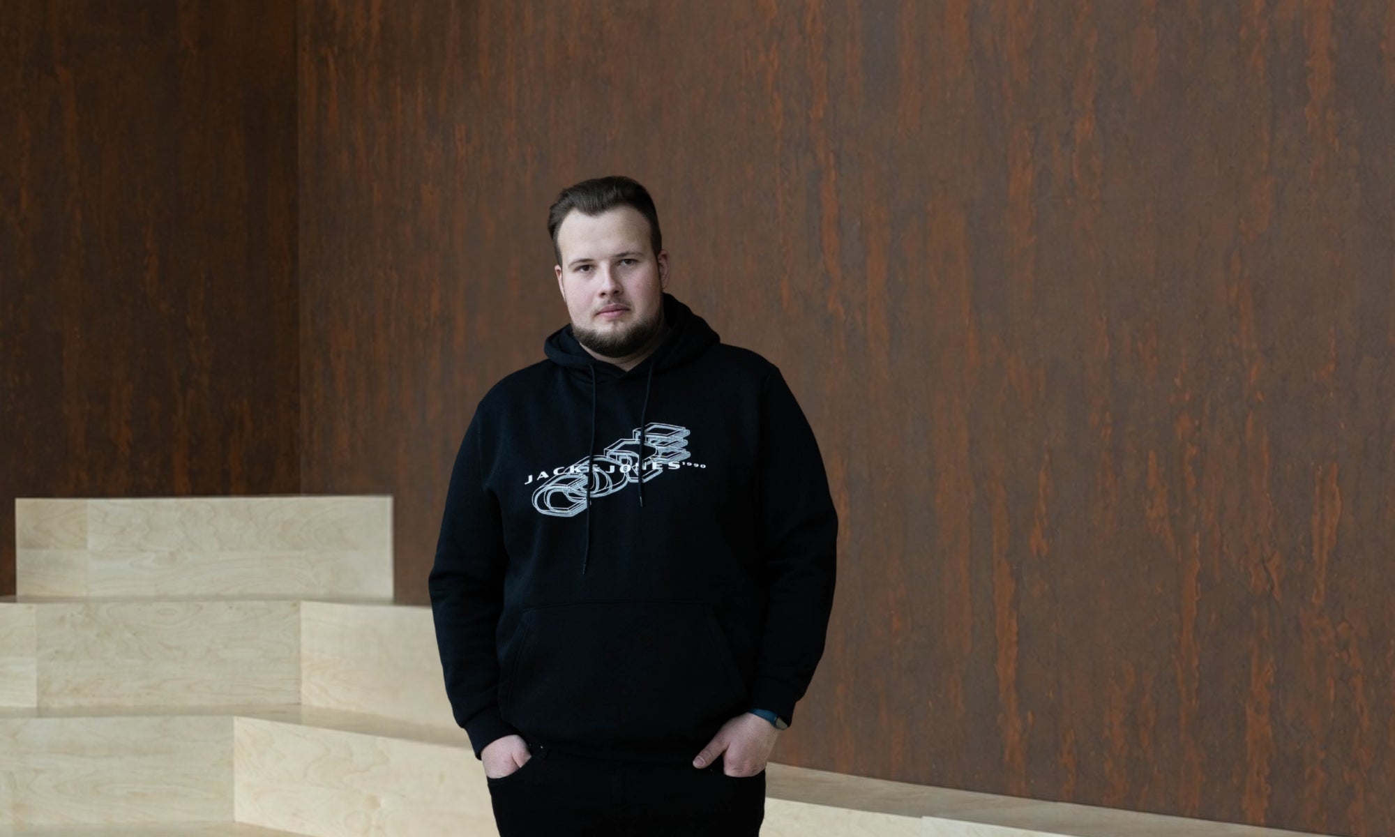 Rap, mrożonki i graffiti, czyli krótka historia bluzy z kapturem | Duży Lolek