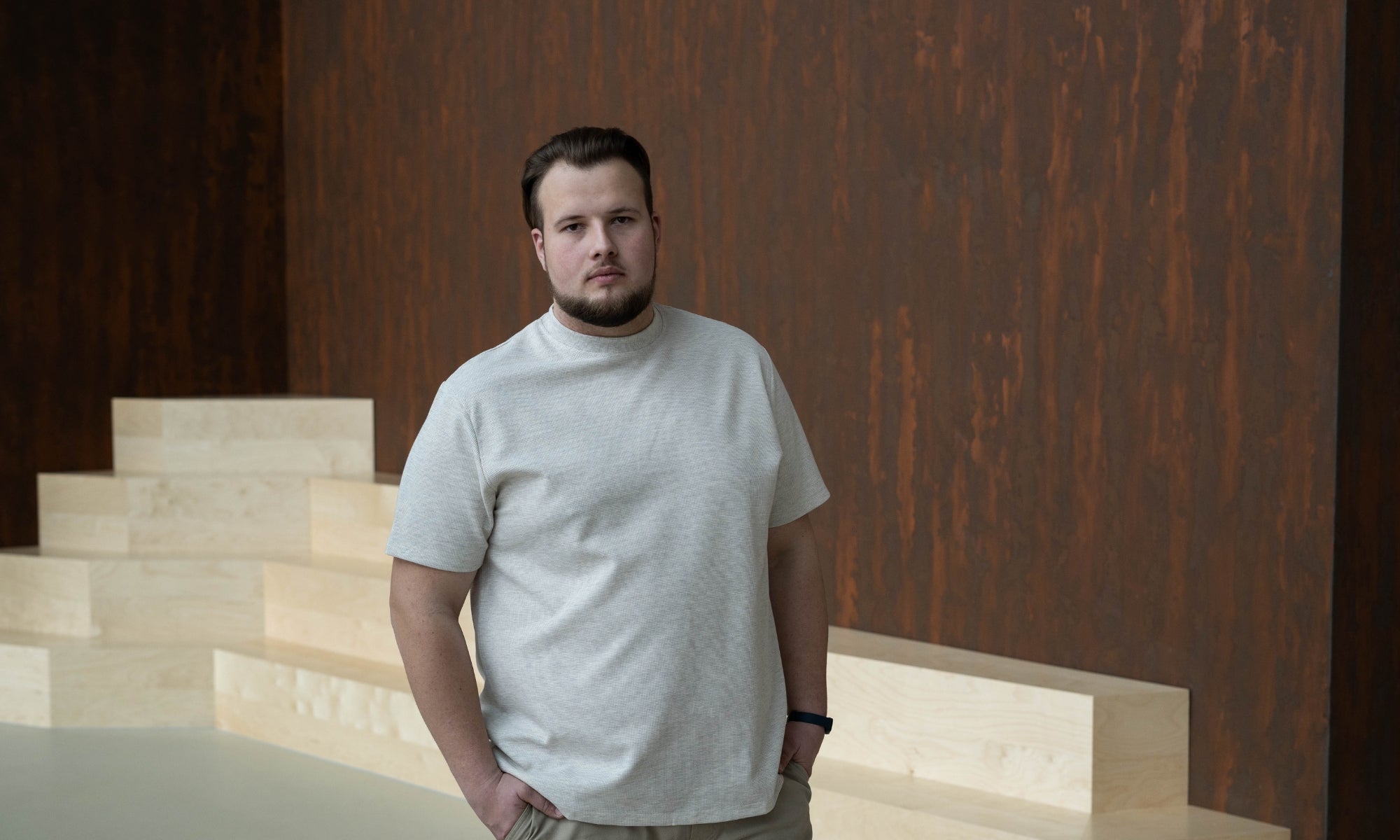 Fajny t-shirt męski - ciekawe stylizacje na co dzień | Duży Lolek