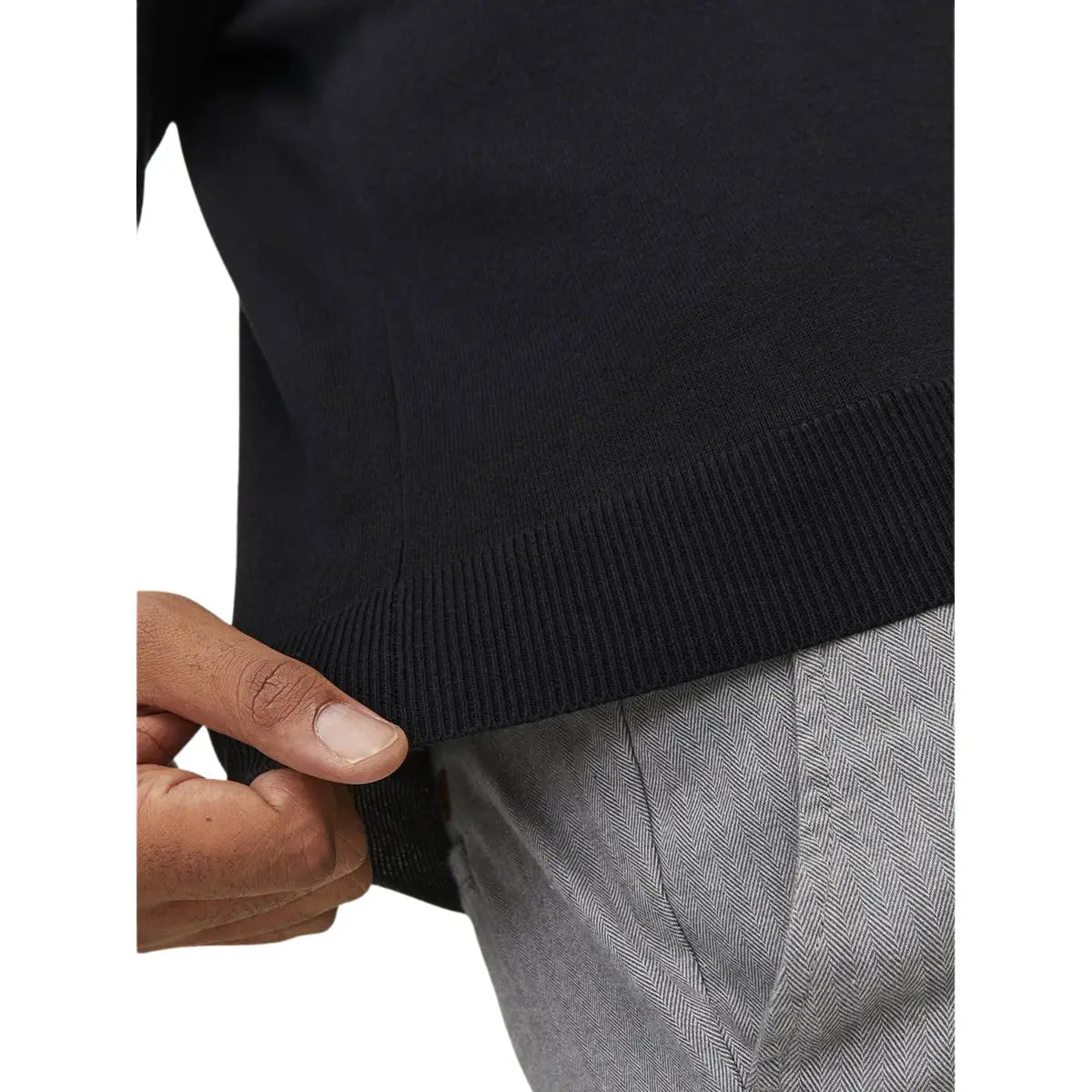 Duży męski sweter gładki wkładany przez głowę Jack &amp; Jones 12250588 czarny