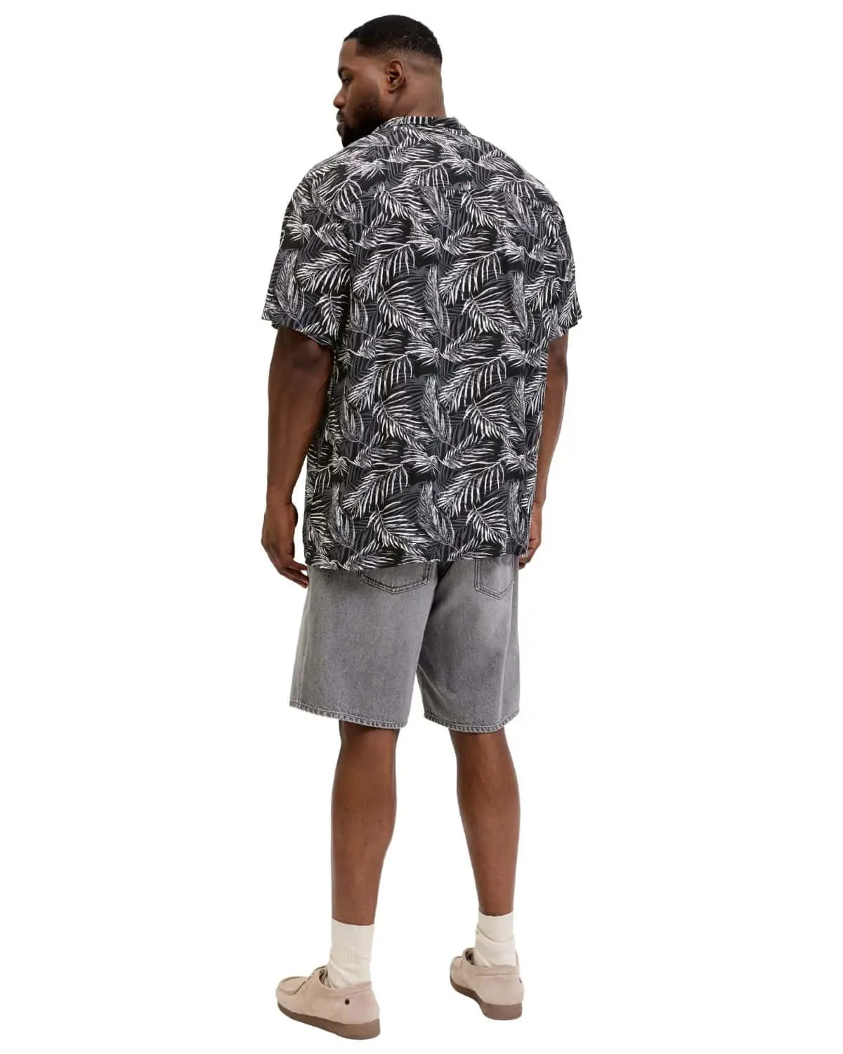Velká pánská vzorovaná košile s krátkým rukávem Jack &amp; Jones 12294290 černá