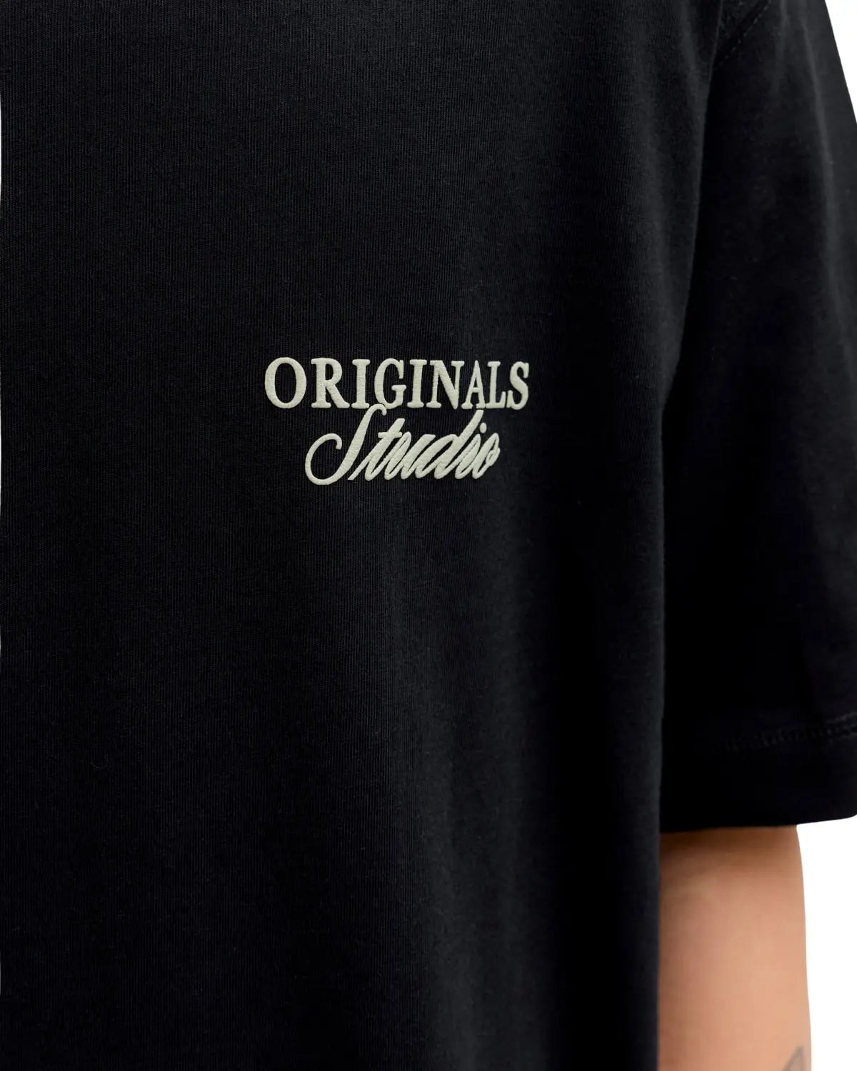 Velké pánské tričko s krátkým rukávem s potiskem na zádech Jack &amp; Jones 12288197 černé