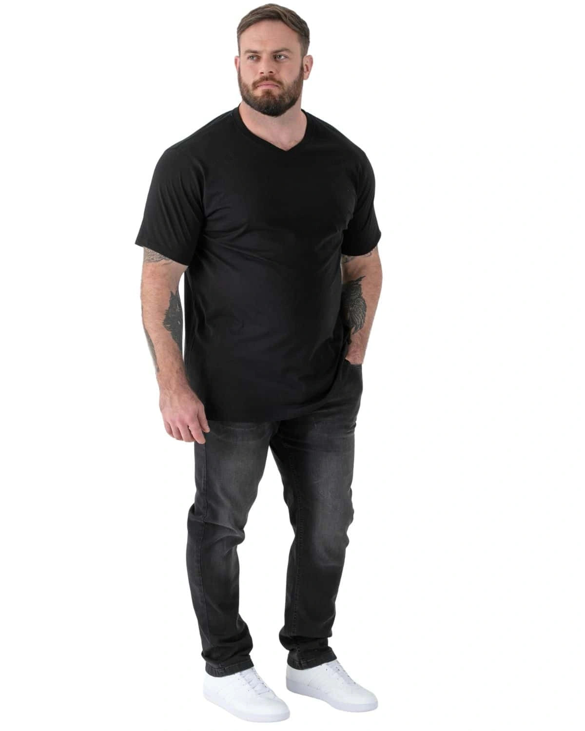 Velké tričko Duke D555 Signature s výstřihem do V černá